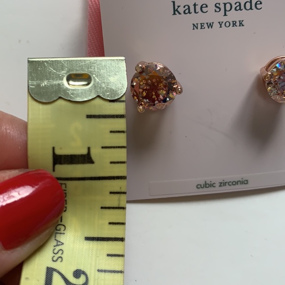 Kate Spade ♠️ Rose patten Rise and Shine rose and cubic zirconia raised studs - Picture 6 of 7